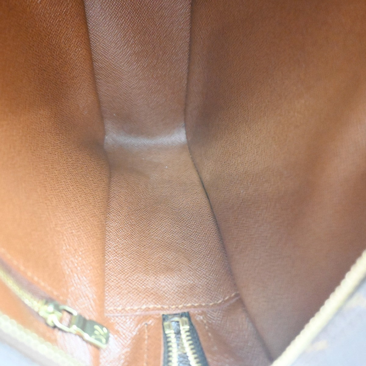 LOUIS VUITTON Nile Crossbody Shoulder Bag Monogram Leather Brown M45244 85SA134