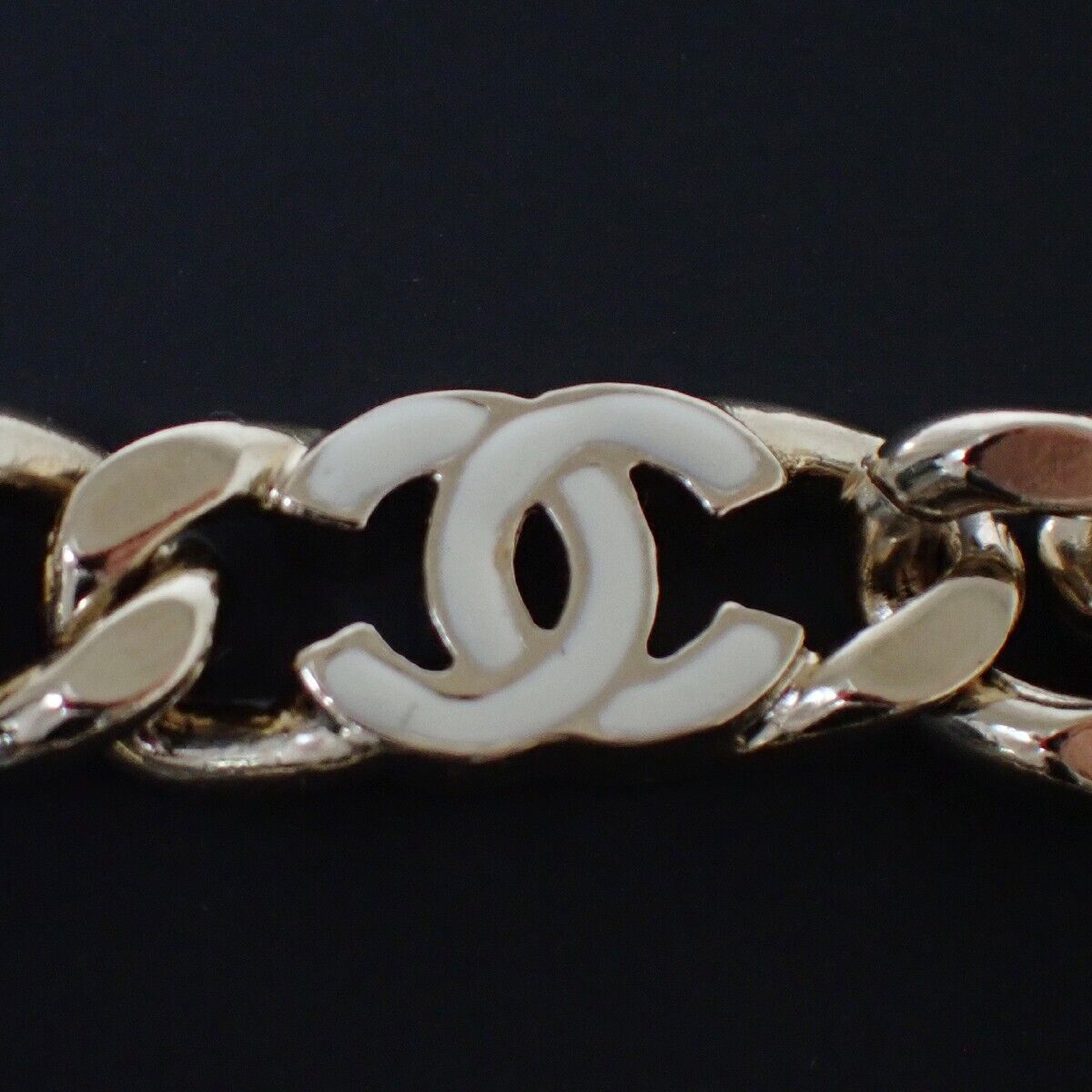 CHANEL CC Logo Chain Bracelet Bangle B22S GHW Italy Accessory 28RJ700