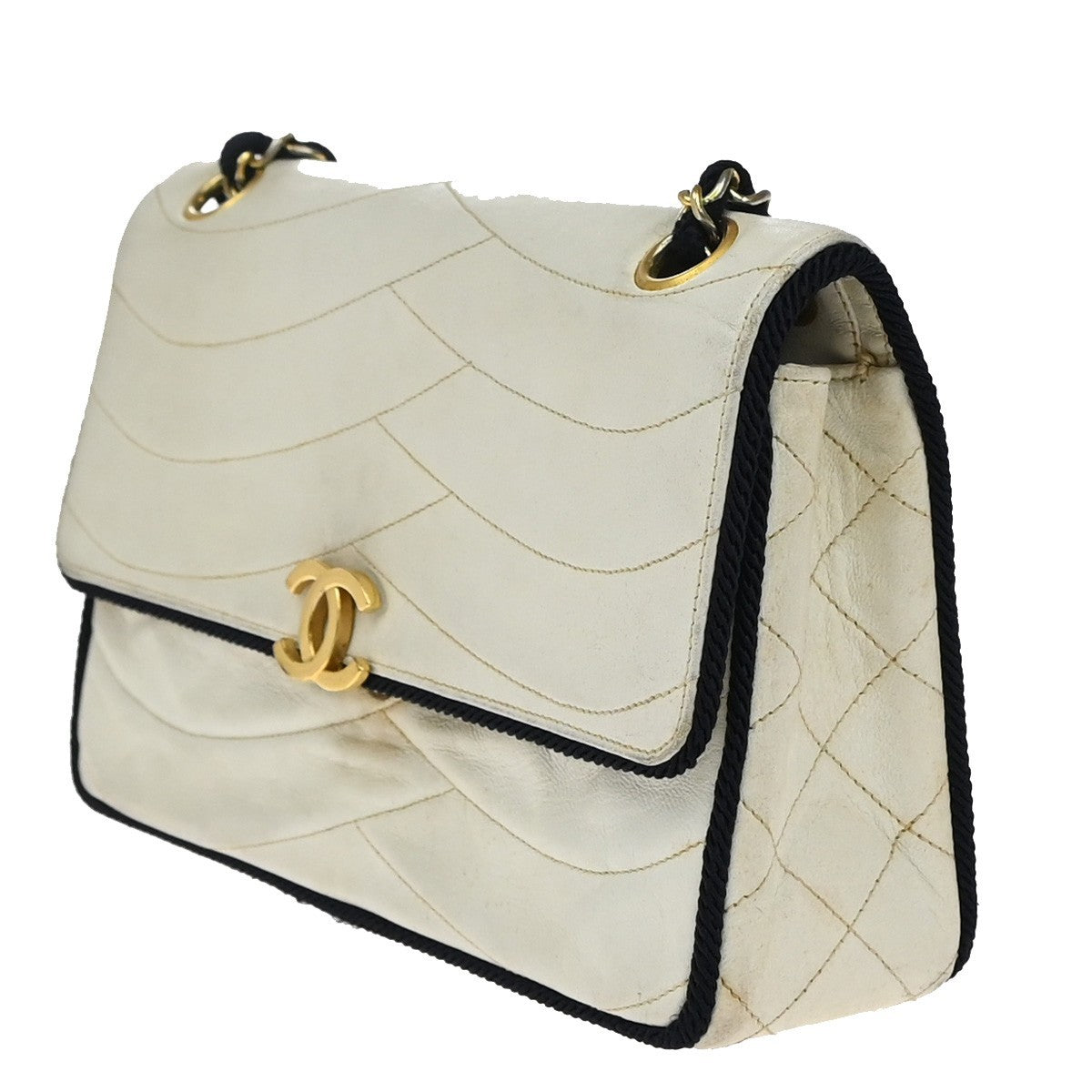 CHANEL CC Logo Wave Stitch Chain Shoulder Bag Leather White Vintage 49RF791