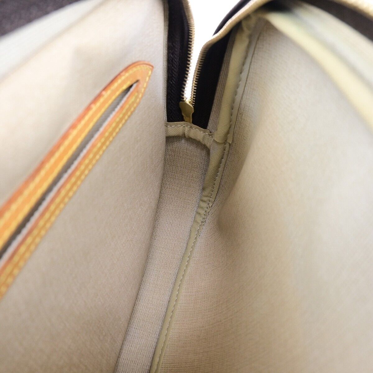 LOUIS VUITTON Reporter PM Crossbody Shoulder Bag Monogram Leather M45254 62ED257