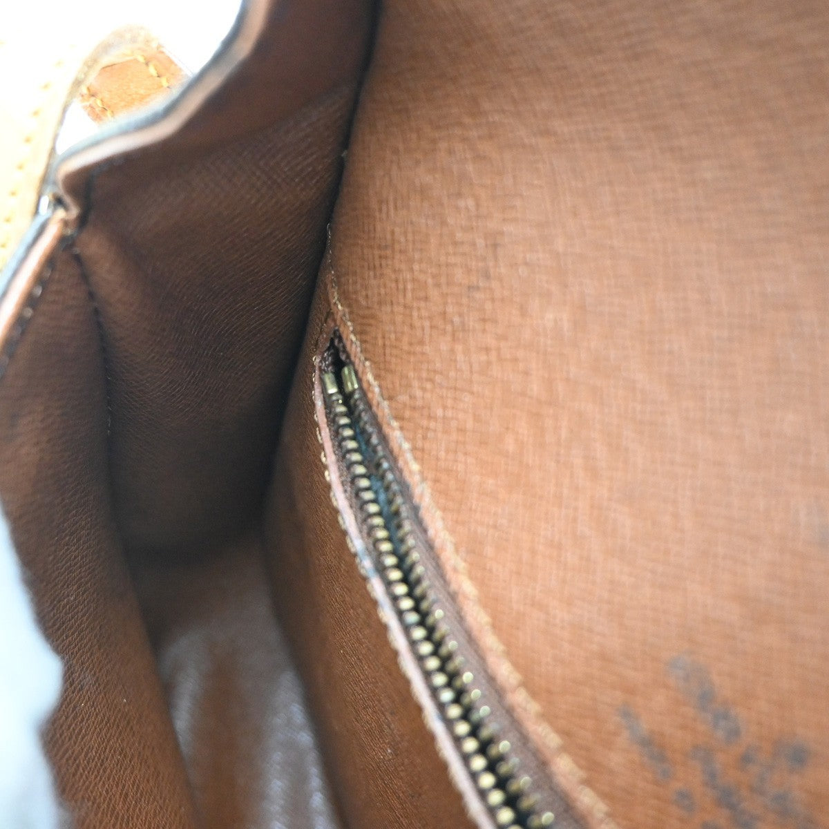 LOUIS VUITTON Saint Cloud MM Shoulder Bag Monogram Leather Brown M51243 31MA461
