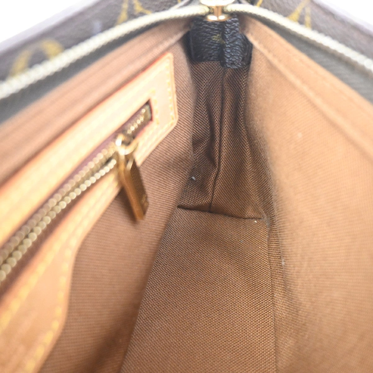 LOUIS VUITTON Logo Trotteur Shoulder Bag Monogram Leather Brown M51240 73YH916