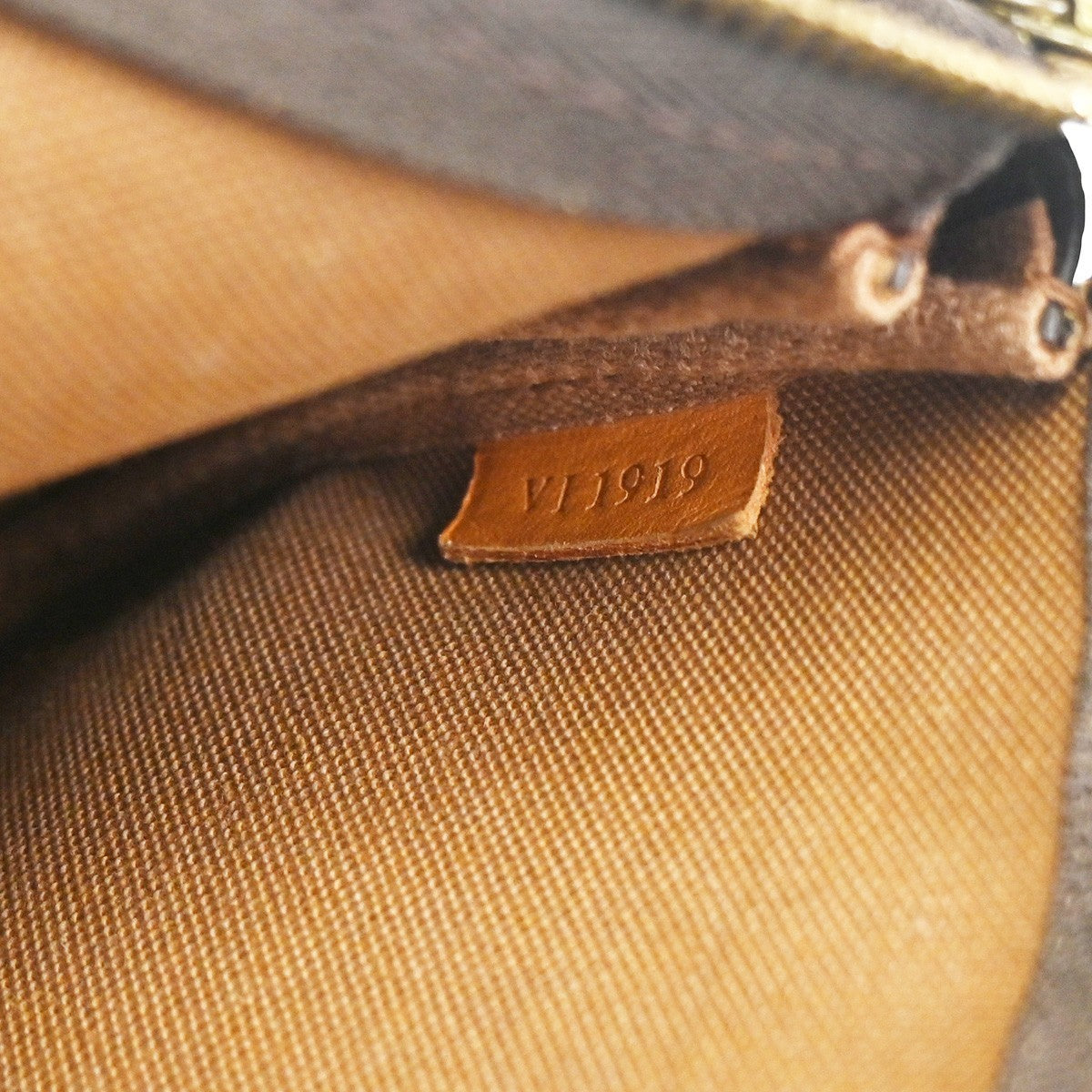 LOUIS VUITTON Pochette Accessoires Hand Bag Monogram Leather BN M51980 18CA666