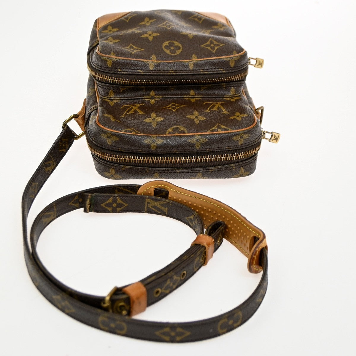 LOUIS VUITTON Amazon Crossbody Shoulder Bag Monogram Leather BN M45236 36YH861