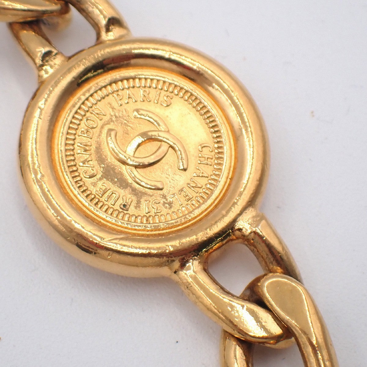 CHANEL CC Logo 31 Rue Cambon Coin Metallion Chain Belt Gold Vintage 95RL989
