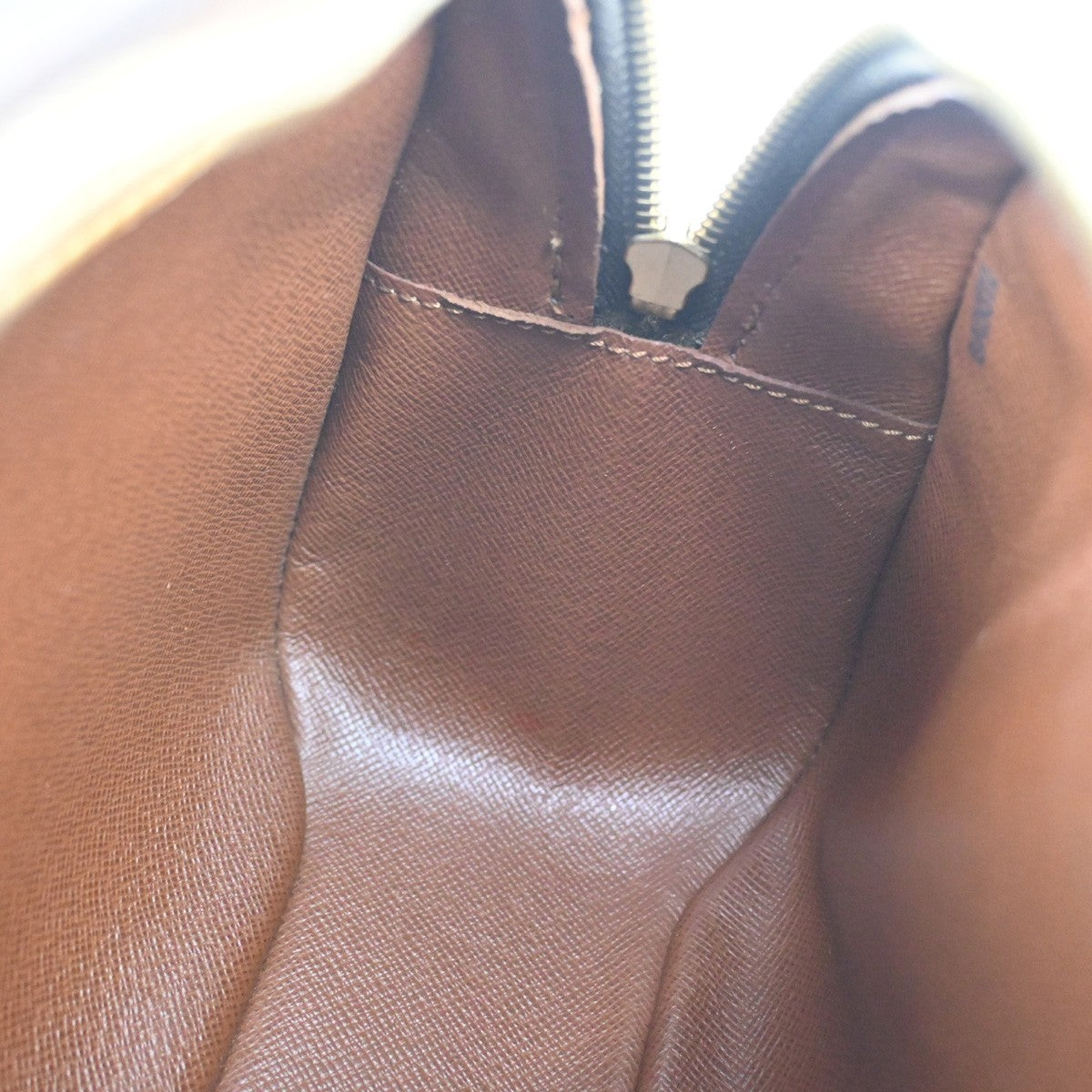 LOUIS VUITTON Blois Shoulder Bag Monogram Leather Brown France M51221 30CA203