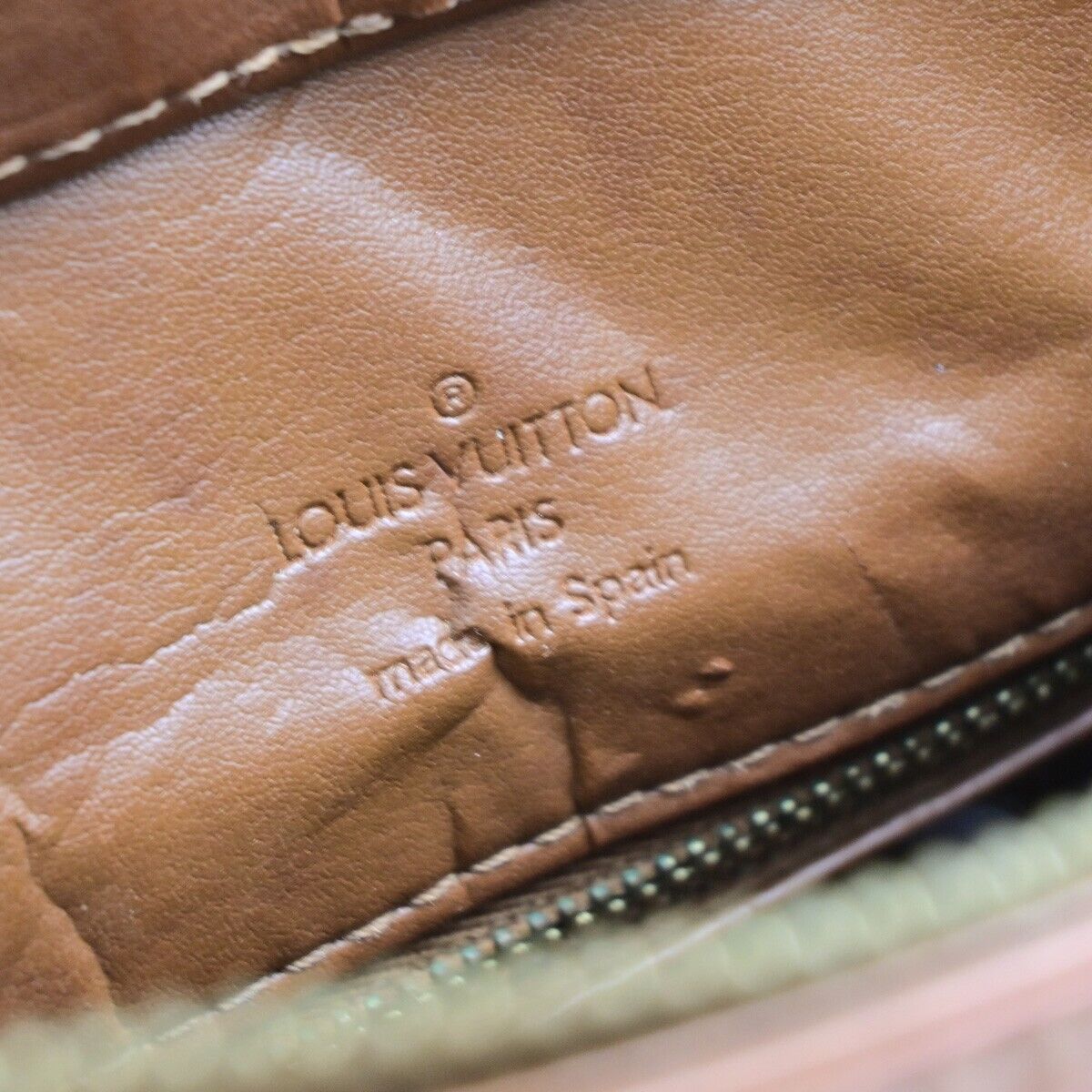 LOUIS VUITTON Houston Shoulder Bag Monogram Vernis Leather Bronze M91122 05EC927