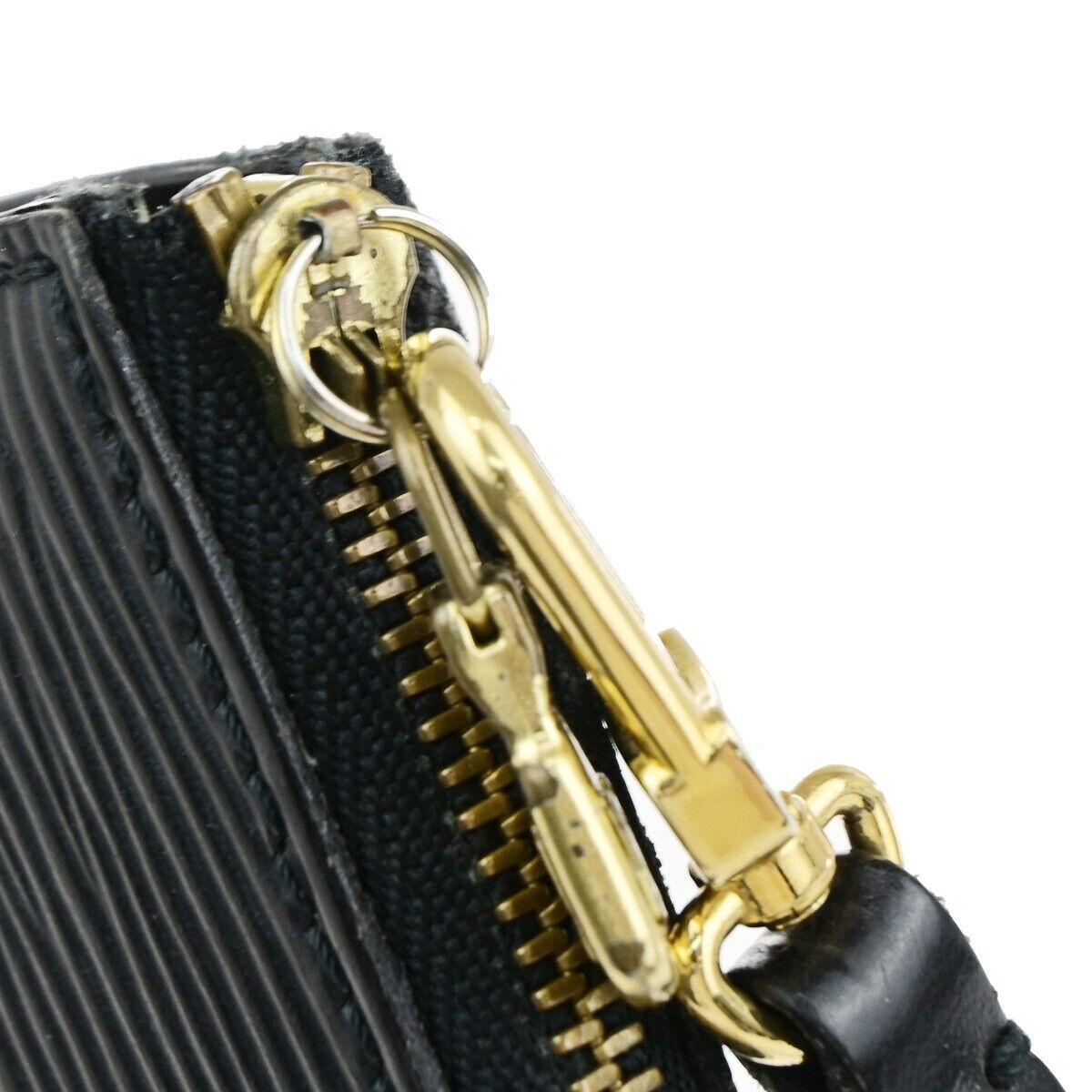 LOUIS VUITTON LV Pochette Accessoires Hand Bag Epi Leather Black M52942 31EB817