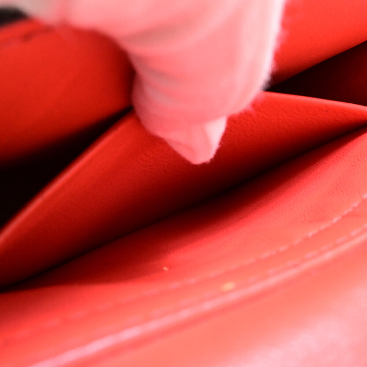 LOUIS VUITTON Pochette Mask PM Chain Shoulder Bag Monogram Leather BN RD 98YG341