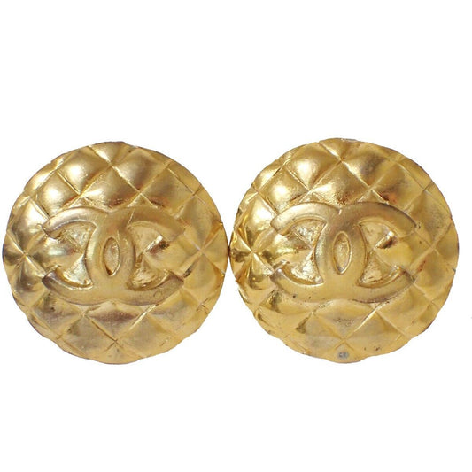 CHANEL CC Logo Matelasse Round Button Earrings 28 Clip-On GHW Vintage 79YD182