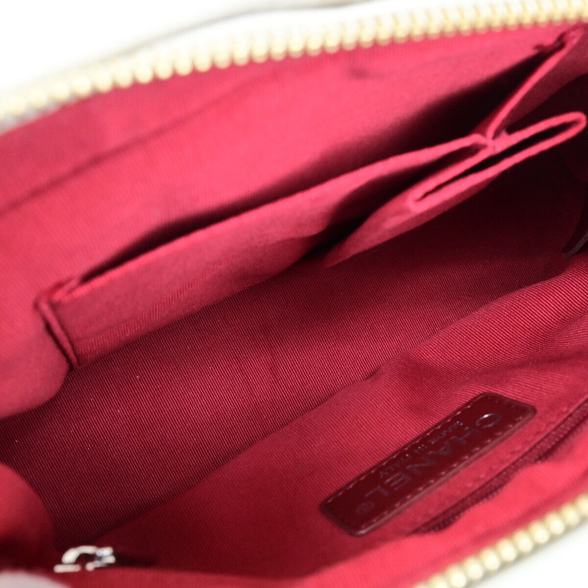 CHANEL CC Logo Gabrielle Chain Shoulder Bag Leather White Italy 685RK695