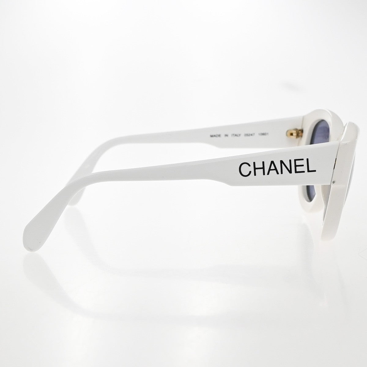 CHANEL Logo Sunglasses Eye Wear Plastic Black White 05247 Italy 68RP135
