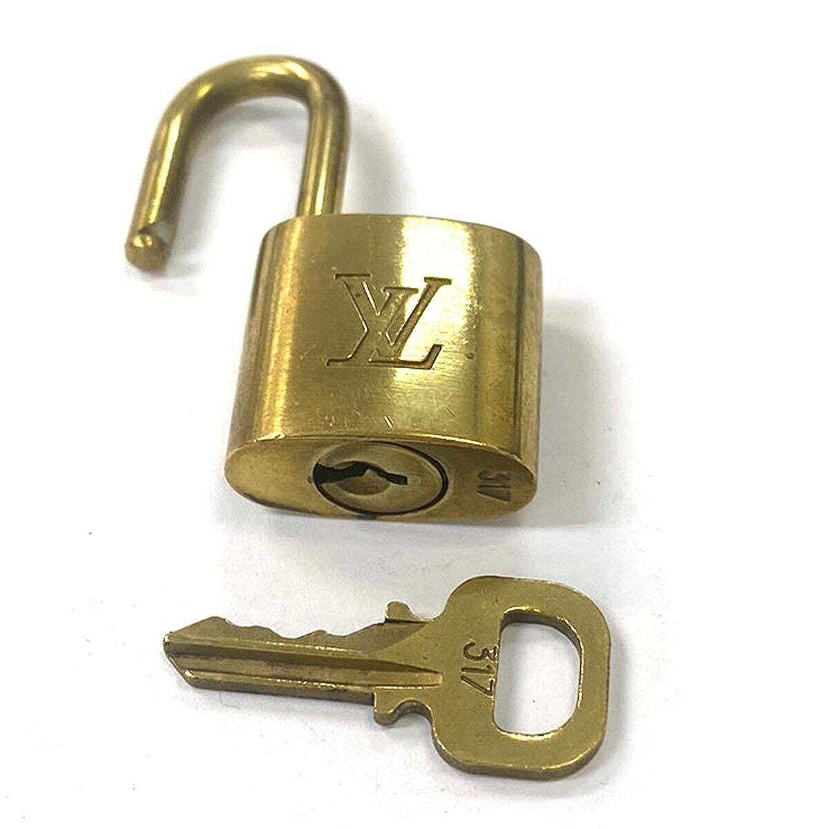 LOUIS VUITTON LV 10 SET PADLOCK KEY BAG CHARM CADENA GOLD PLATED FRANCE 35YD346