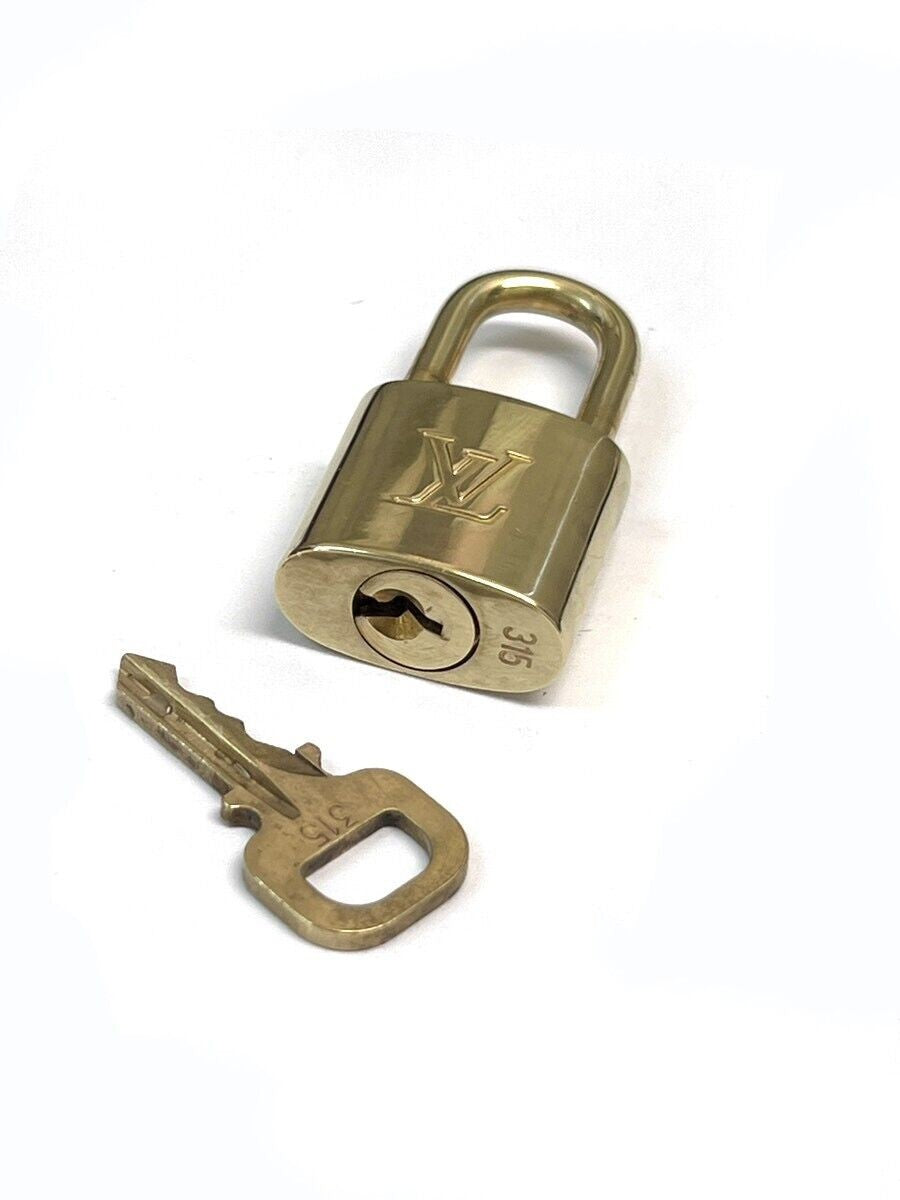 LOUIS VUITTON LV 10 SET PADLOCK KEY BAG CHARM CADENA GOLD PLATED FRANCE 64SH245