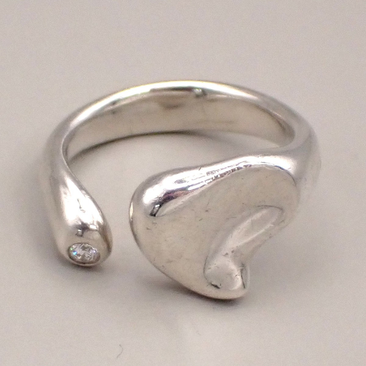 TIFFANY&Co. Logo Full Heart Diamond Ring Silver 925 Elsa Peretti Spain 08KC937