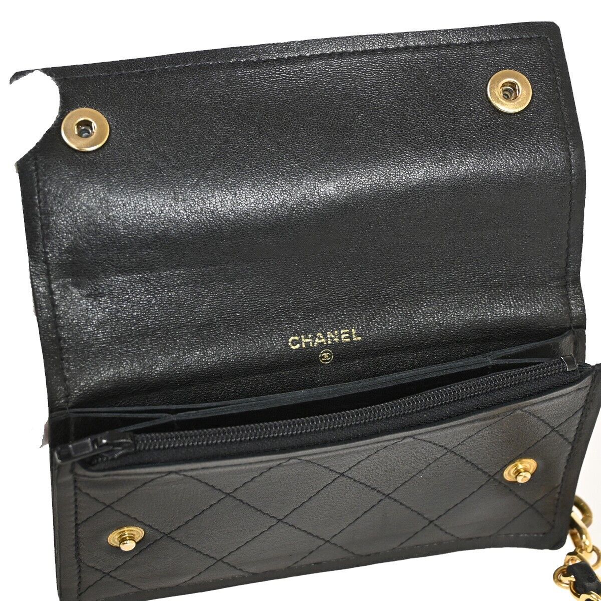 CHANEL CC Logo chain Matelasse Bifold Wallet Purse Leather Black France 79RF104