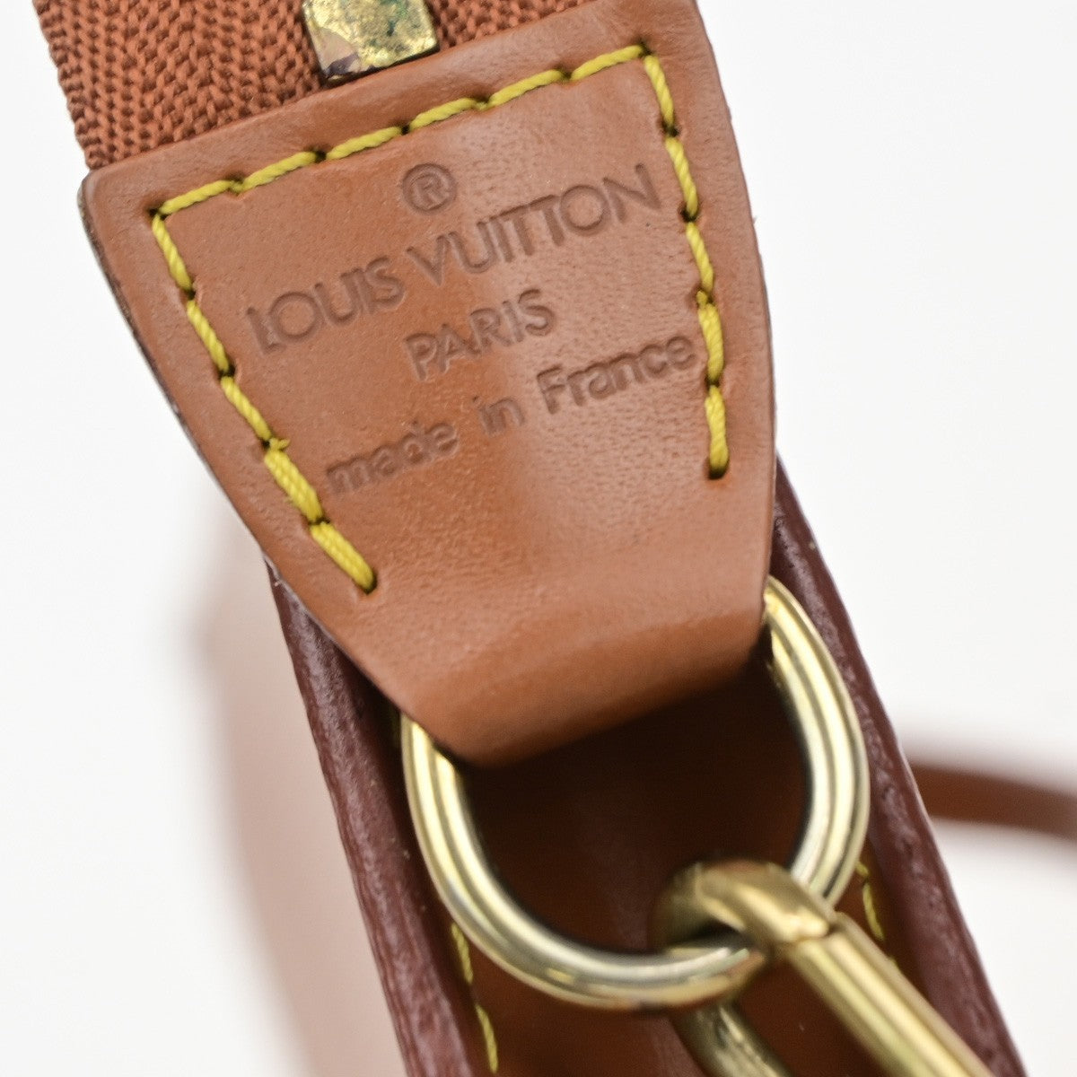 LOUIS VUITTON Pochette Accessoires Hand Bag Epi Leather BN France M52948 35MA706