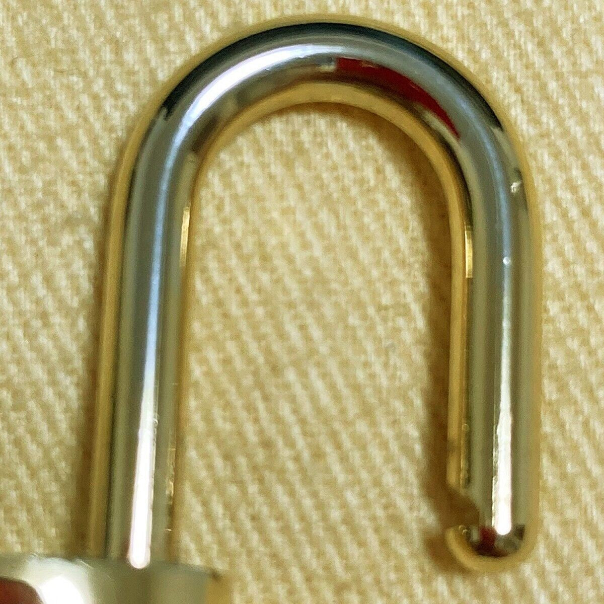 LOUIS VUITTON LV 10 SET PADLOCK KEY CHARM CADENA GOLD-PLATED FRANCE 31PDA116
