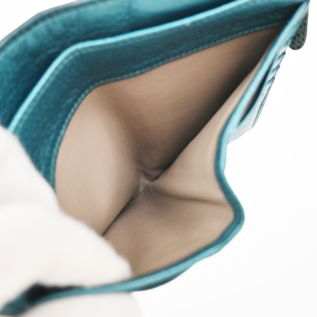 BOTTEGA VENETA Intrecciato Bifold Wallet Embossing Leather Green Italy 68KB228