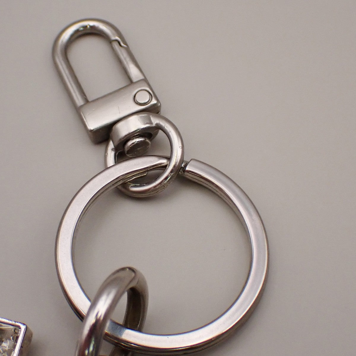 LOUIS VUITTON Bijoux Sac LV Prism Bag Charm Silver Blue MP2365 61YH697