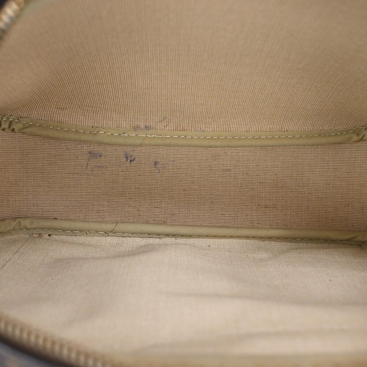 LOUIS VUITTON Reporter PM Crossbody Shoulder Bag Monogram Leather M45254 64YD410