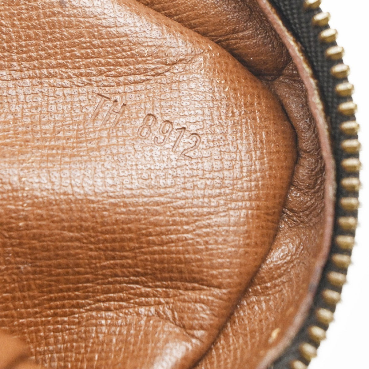 LOUIS VUITTON Amazon Crossbody Shoulder Bag Monogram Leather BN M45236 80EG345