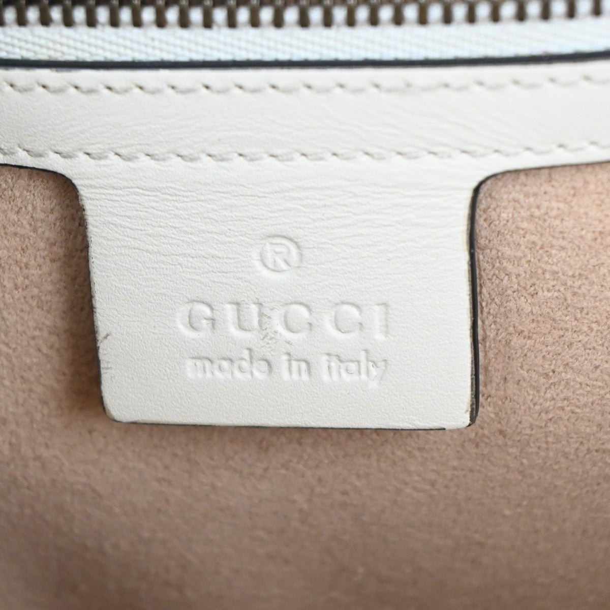 GUCCI Bee Queen Margaret Logo Shoulder Bag Leather Black White GHW Italy 20RL719