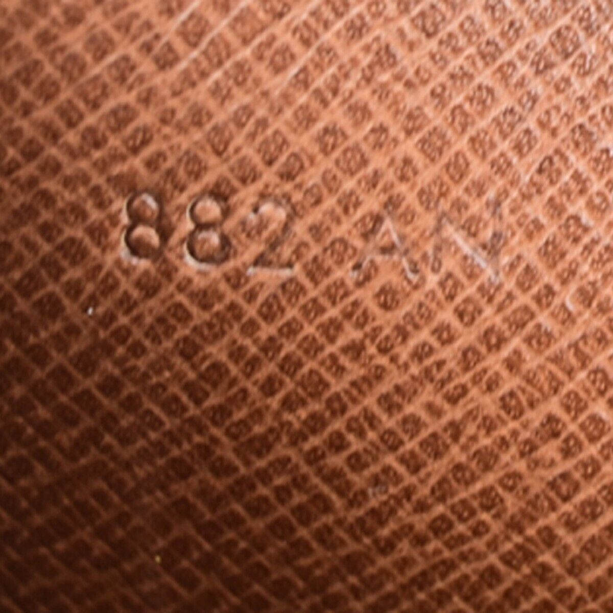 LOUIS VUITTON Porte Monnaie Billets Cartes Credit Wallet Monogram M61652 36EC843