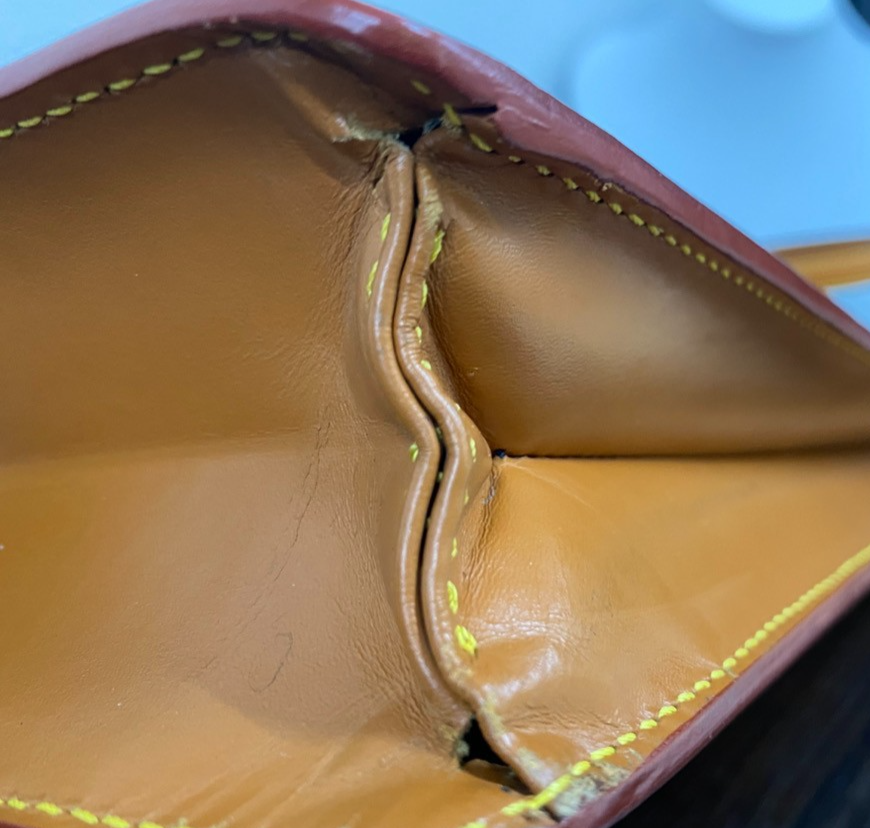 LOUIS VUITTON Porte Documents Bandouliere Hand Bag Epi Leather BN M54468 88ZA248