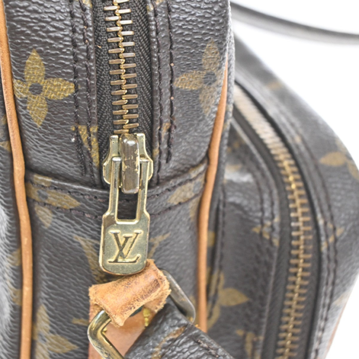 LOUIS VUITTON Amazon Crossbody Shoulder Bag Monogram Leather BN M45236 64KC657