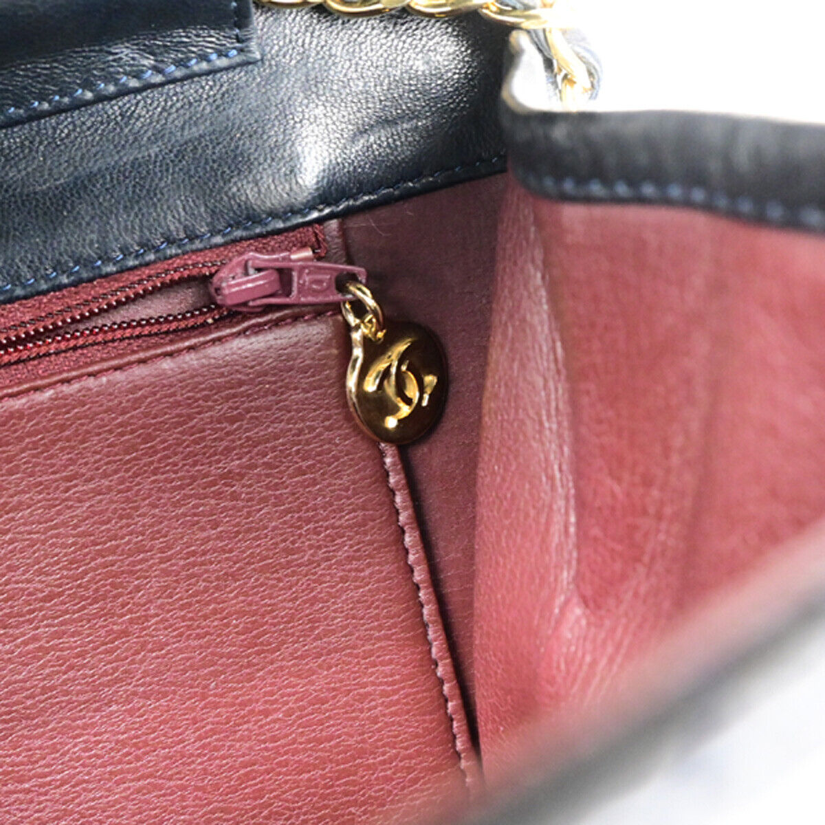 CHANEL CC Matelasse 25 Single Flap Chain Shoulder Bag Leather Black GHW 42RK155