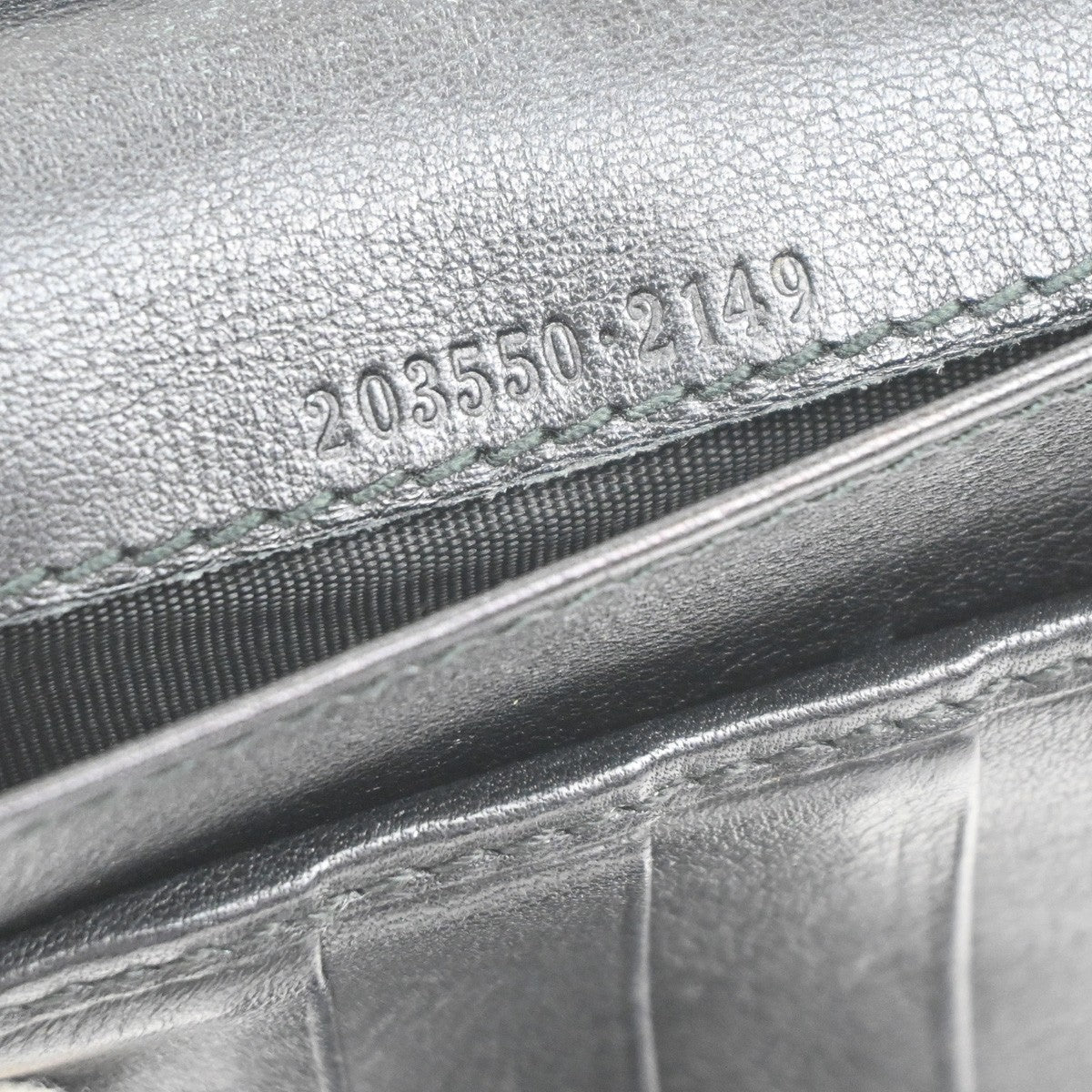 GUCCI Logo Guccissima GG Lovely Heart Bifold Long Wallet Leather Black 02KD033