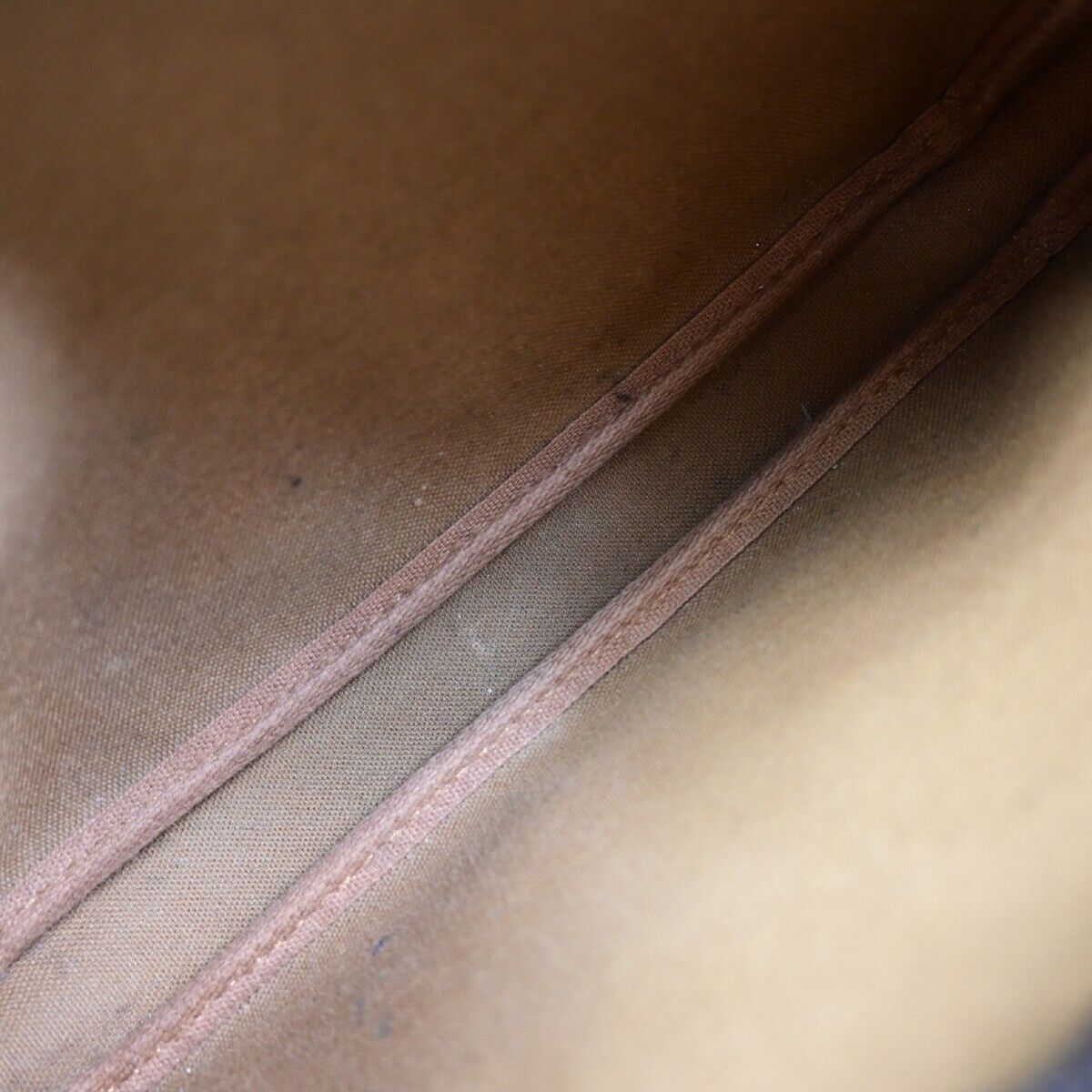 LOUIS VUITTON Pochette Accessoires Hand Bag Monogram Leather BN M51980 84EB026