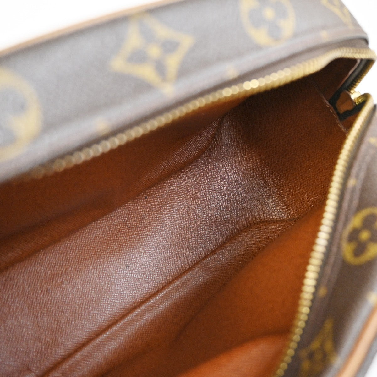 LOUIS VUITTON Blois Crossbody Shoulder Bag Monogram Leather Brown M51221 88MA014