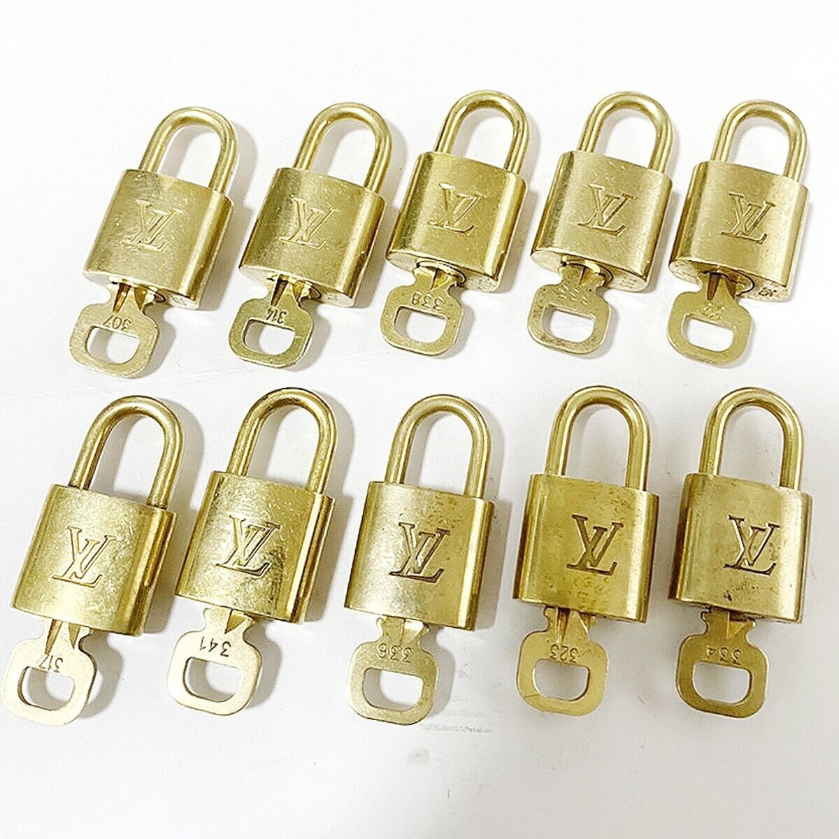 LOUIS VUITTON LV 10 SET PADLOCK KEY CHARM CADENA GOLD-PLATED FRANCE 35MT004