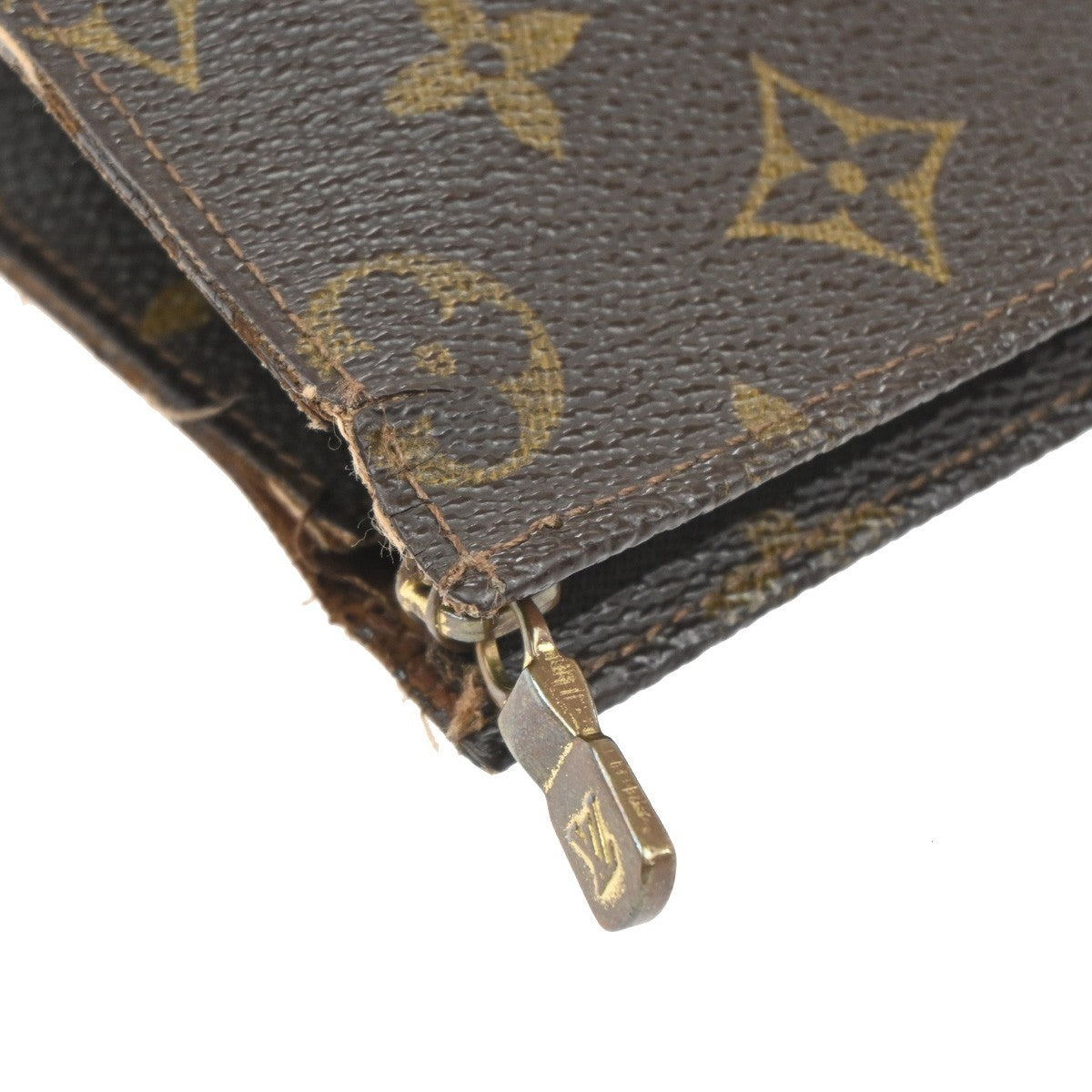 LOUIS VUITTON Poche Toilette 26 Clutch Hand Bag Monogram Leather M47542 02KP579