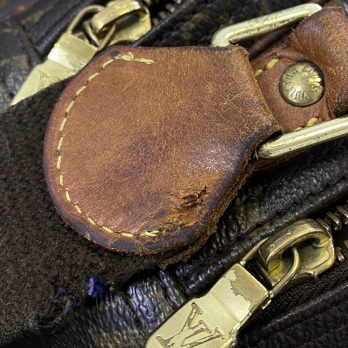 LOUIS VUITTON Reporter PM Crossbody Shoulder Bag Monogram Leather M45254 64YD410