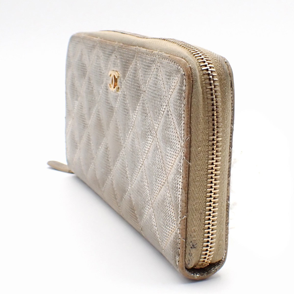CHANEL CC Quilting Long Zipper Bifold Wallet Leather Silver GHW 05AA126