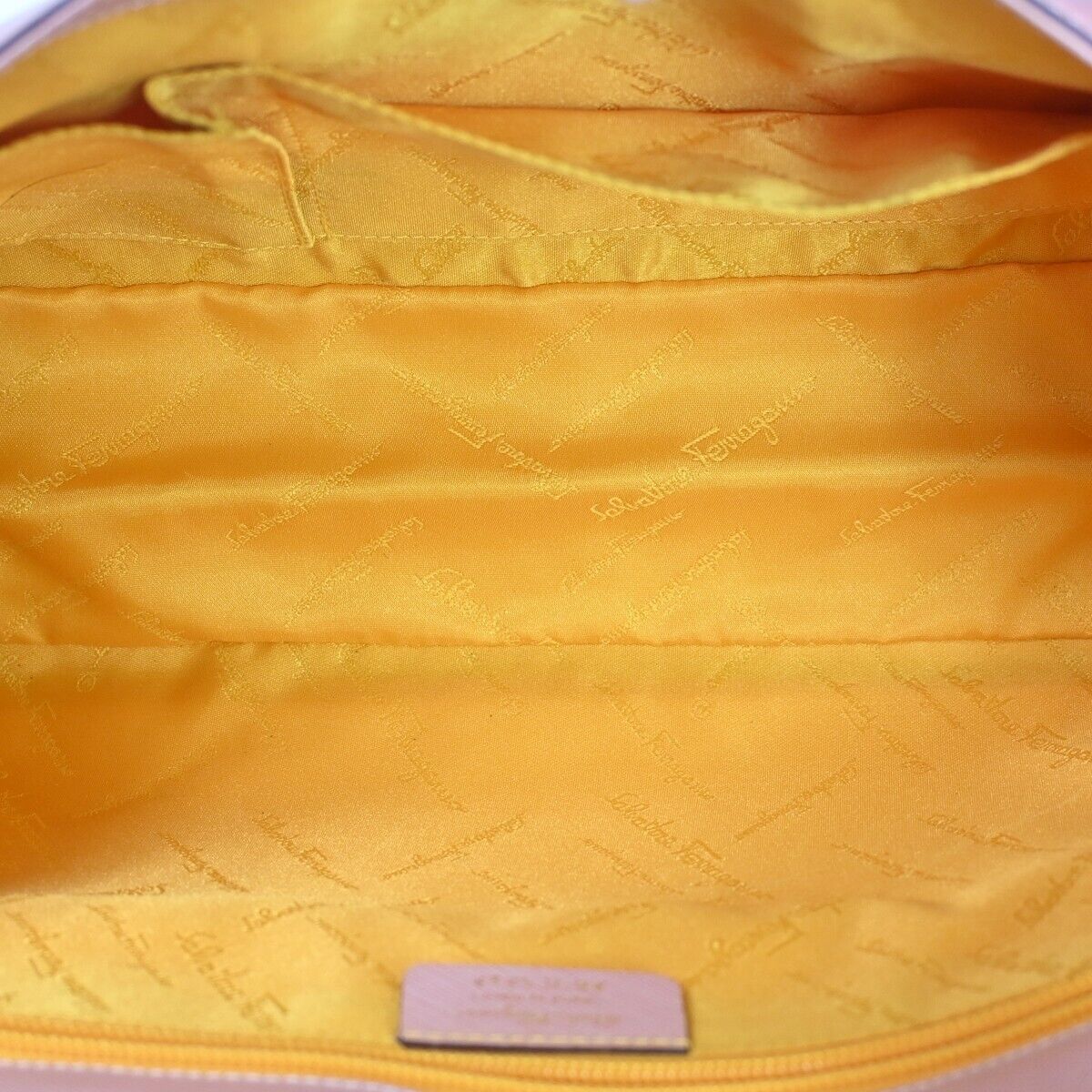 SALVATORE FERRAGAMO Gancini Hand Bag Leather Pink Silver Made in Italy 62HB105