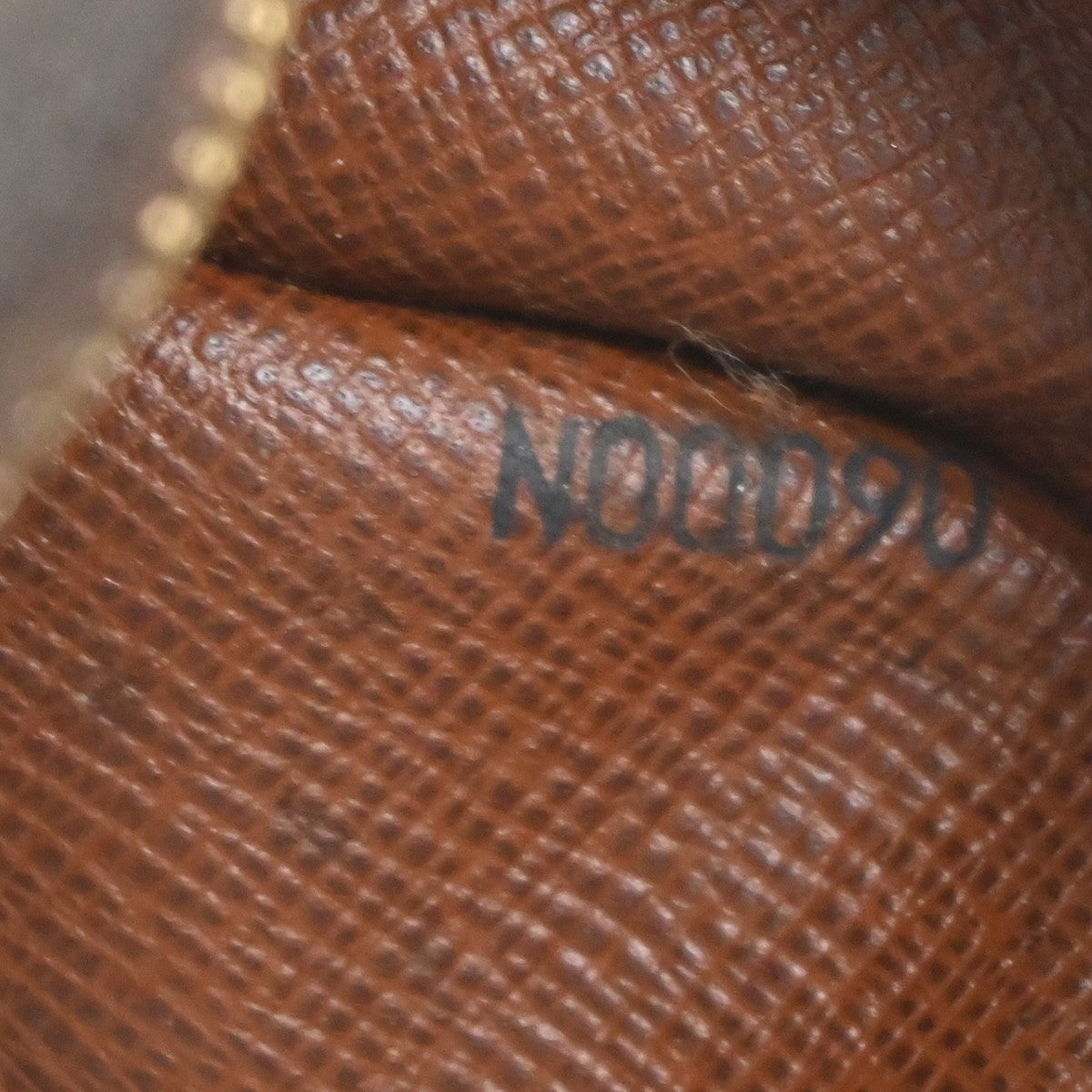 LOUIS VUITTON Nile Crossbody Shoulder Bag Monogram Leather Brown M45244 73TA643