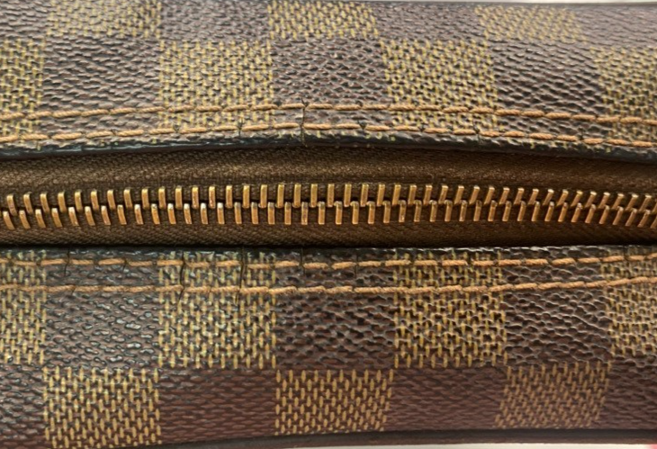 LOUIS VUITTON Olav PM Shoulder Bag Damier Ebene Leather BN France N41442 34KC799