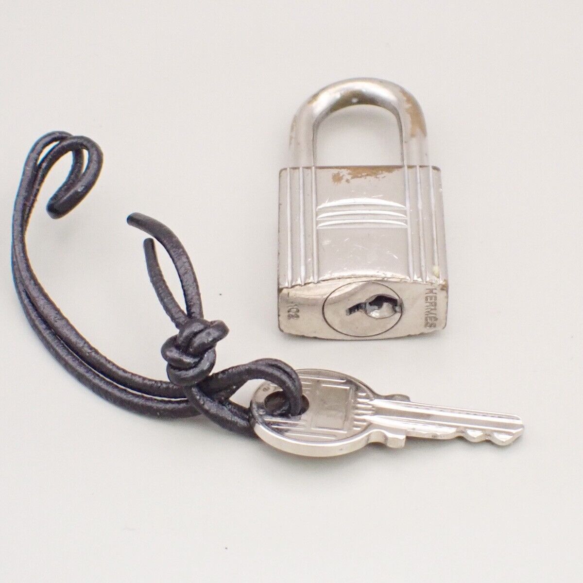 HERMES Logo 10 Set Padlock Key Bag Charm Cadena Silver-Plated Accessroy 39KA553