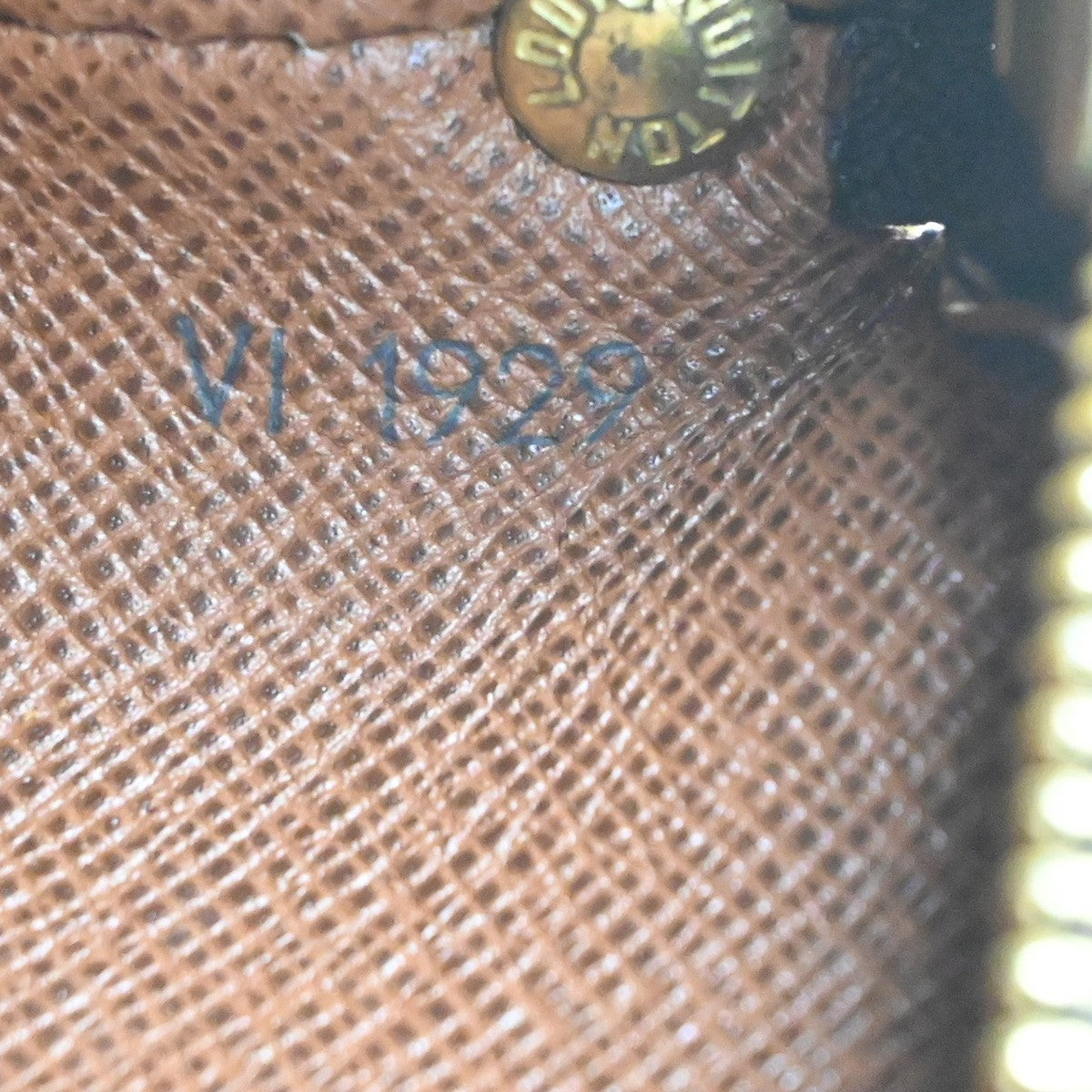 LOUIS VUITTON Logo Drouot Shoulder Bag Monogram Leather Brown M51290 70TA711