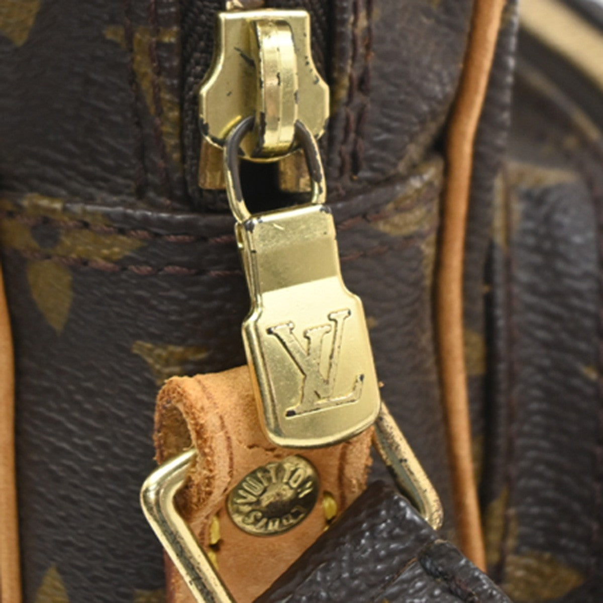 LOUIS VUITTON Amazon Crossbody Shoulder Bag Monogram Leather BN M45236 86YH932