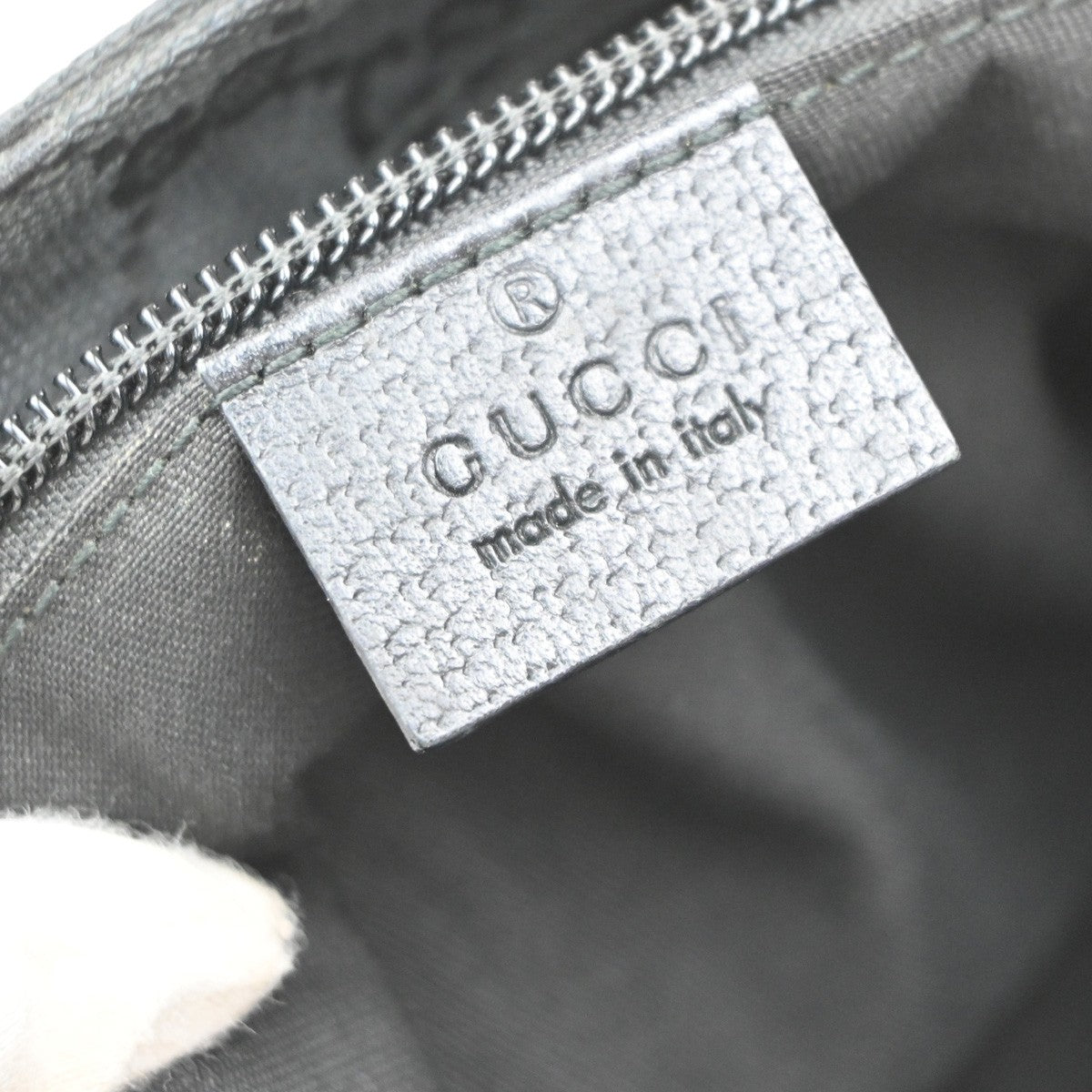 GUCCI Logo GG Pattern Shoulder Bag Canvas Leather Black SHW Italy 16YJ133