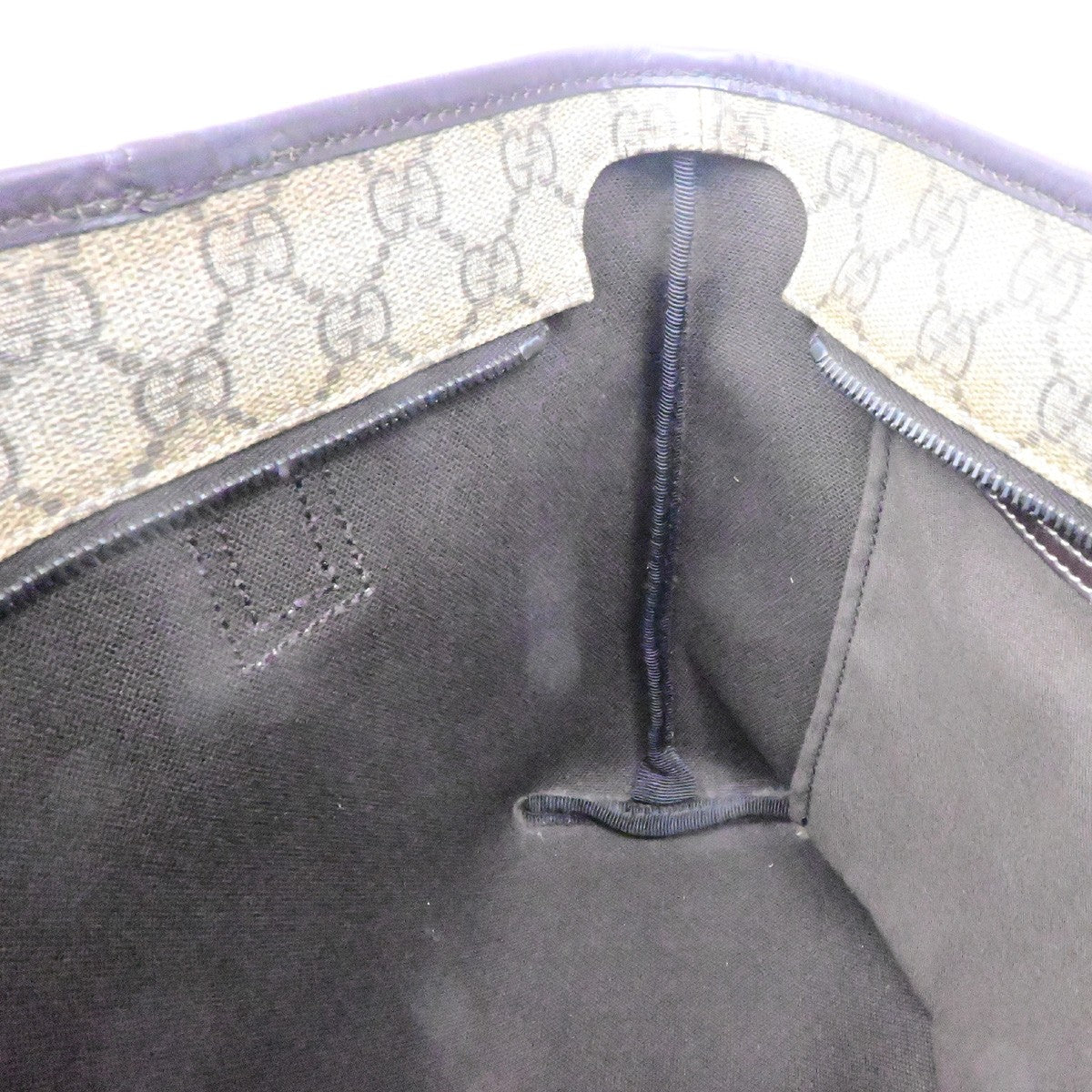 GUCCI Logo GG Pattern Shoulder Bag Supreme Leather Brown Italy 84YH517