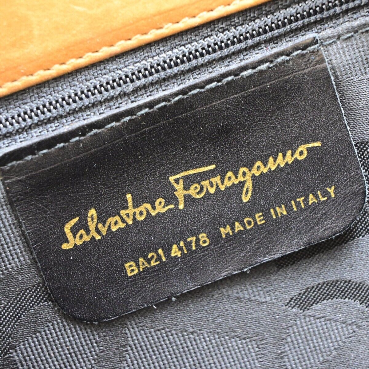 SALVATORE FERRAGAMO Vara 2Way Shoulder Hand Bag Suede Leather BN BK GHW 33EB635