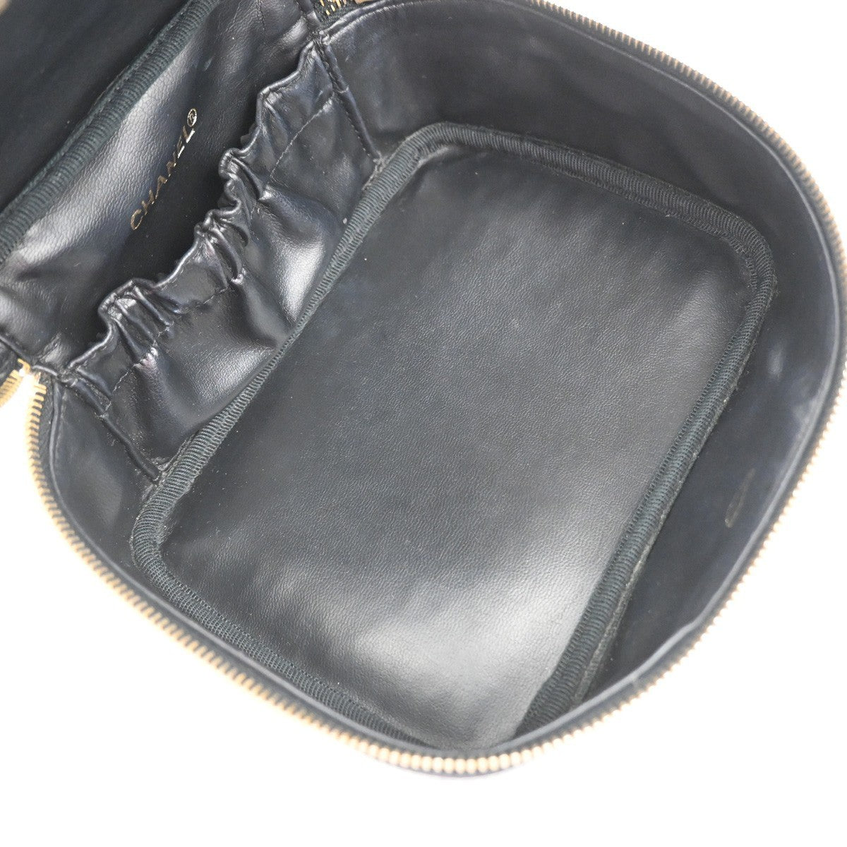 CHANEL CC Logo Vanity Hand Bag Grained Calfskin Leather Black GHW VTG 18RQ016