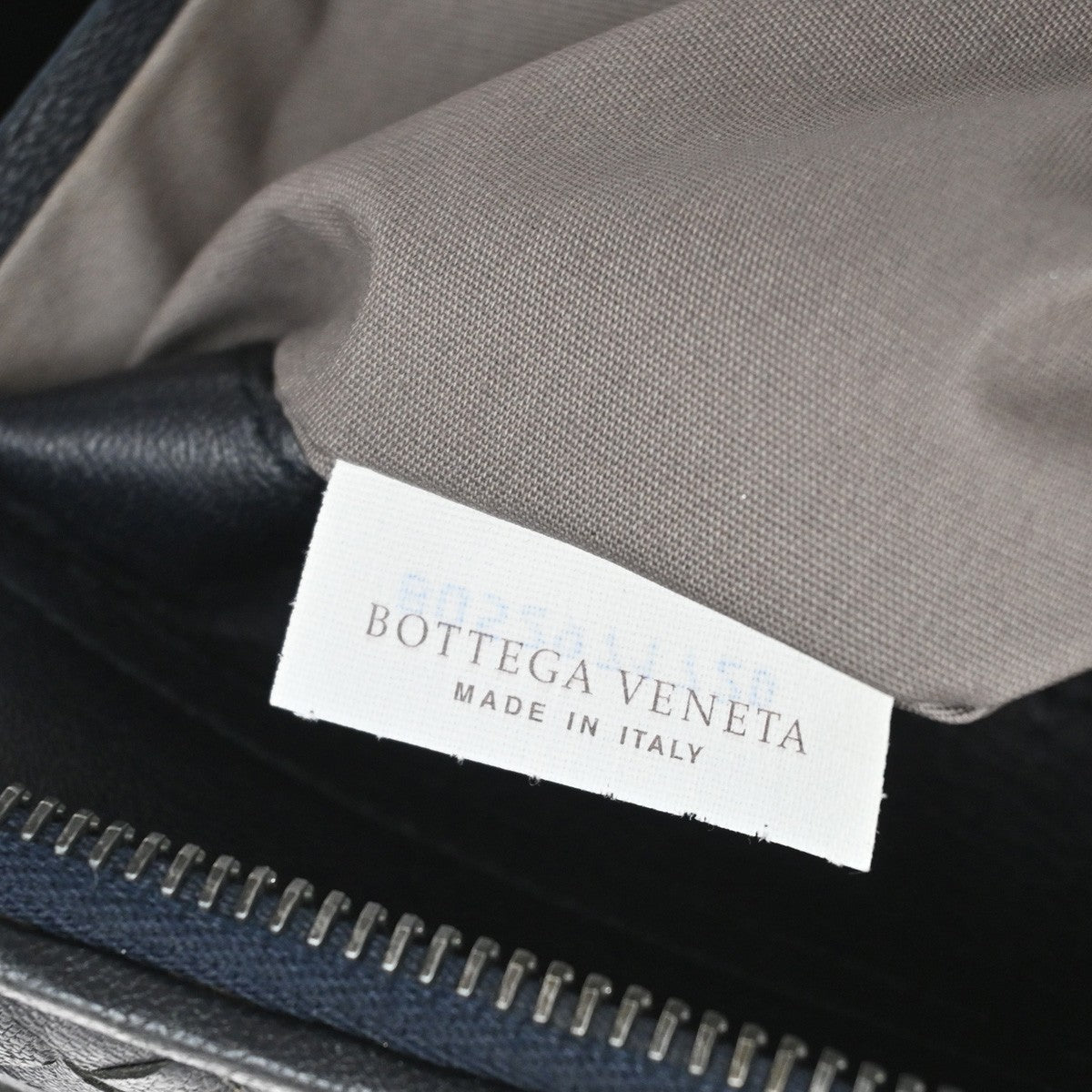 BOTTEGA VENETA Logo Intrecciato Clutch Hand Bag Leather Black BE KI 35YH811