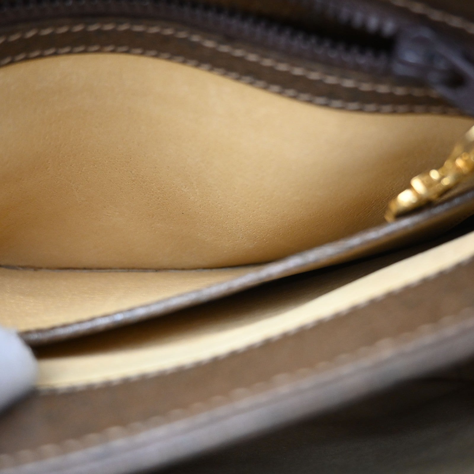 GUCCI Logo Shoulder Hand Bag Turn Lock Leather Brown GHW Italy 35KD066